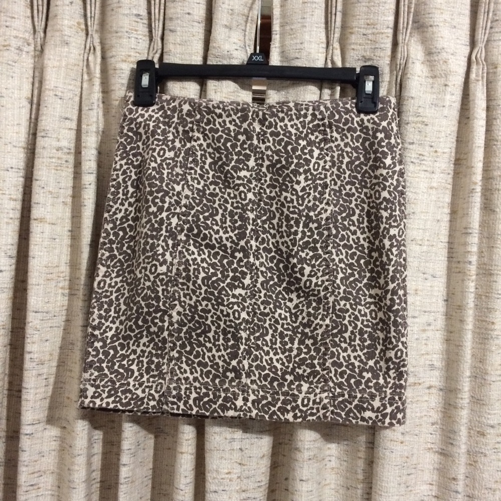 Free People Modern Femme Novelty Leopard Print Mini Skirt - 0